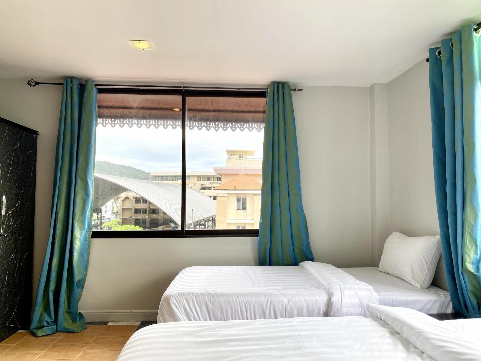 Beachwalk Minotel Patong Exterior foto
