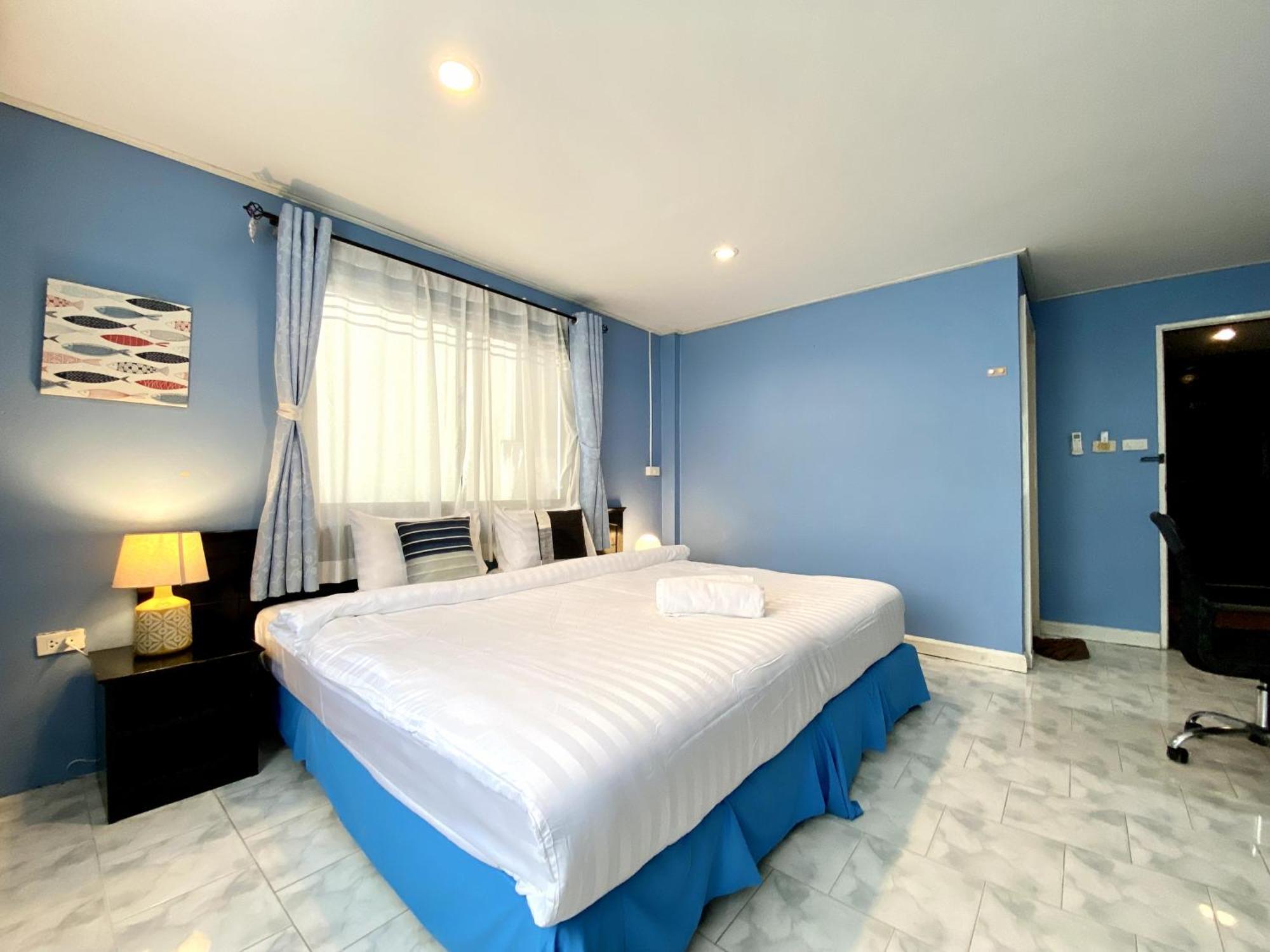 Beachwalk Minotel Patong Exterior foto